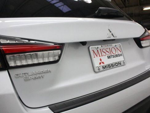 New 2026 Mitsubishi Outlander Sport ES image 4