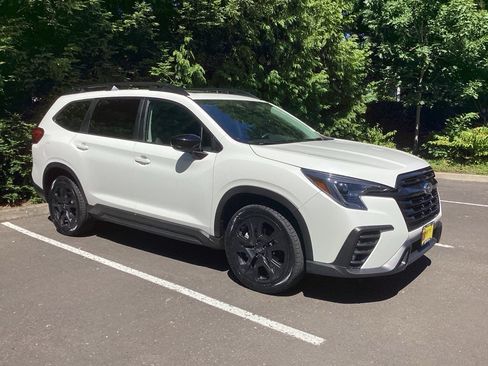 Used 2024 Subaru Ascent Onyx Edition AWD/4WD image 8