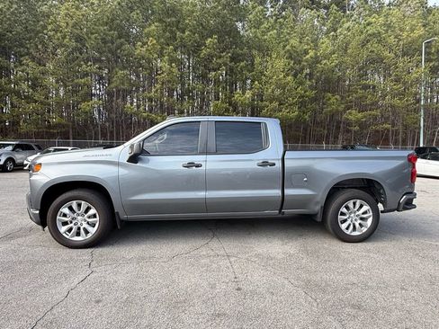 Used 2020 Chevrolet Silverado 1500 Custom w/ Custom Value Package image 4