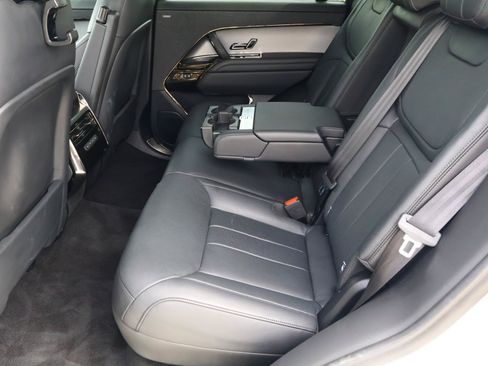Used 2025 Land Rover Range Rover Sport Dynamic SE AWD/4WD image 21