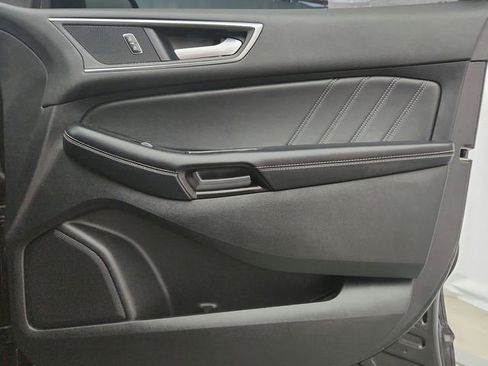 Used 2018 Ford Edge Sport w/ Equipment Group 401A AWD/4WD image 32