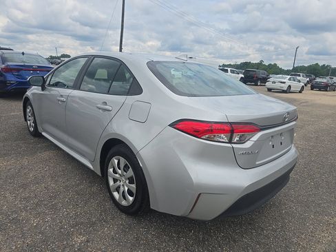 Used 2024 Toyota Corolla LE FWD image 8