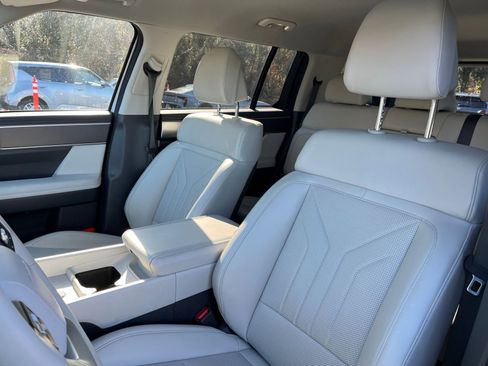 Used 2025 Hyundai Santa Fe SEL image 38