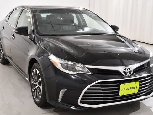 Used 2016 Toyota Avalon XLE FWD image 4