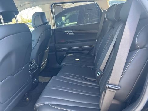 Used 2024 Genesis GV80 3.5T image 7