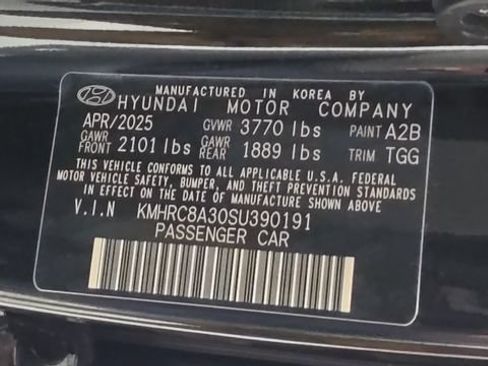 Certified 2025 Hyundai Venue SEL FWD image 28