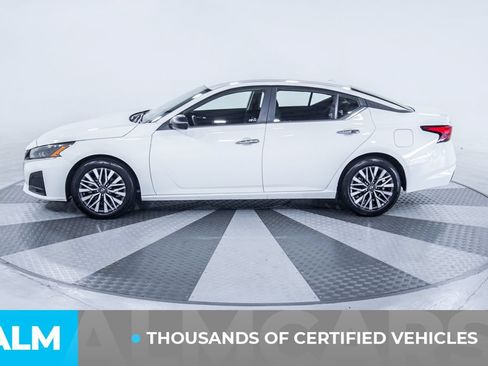 Used 2025 Nissan Altima 2.5 SV FWD image 4