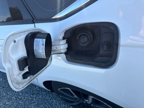 Used 2023 Honda Accord Touring image 10