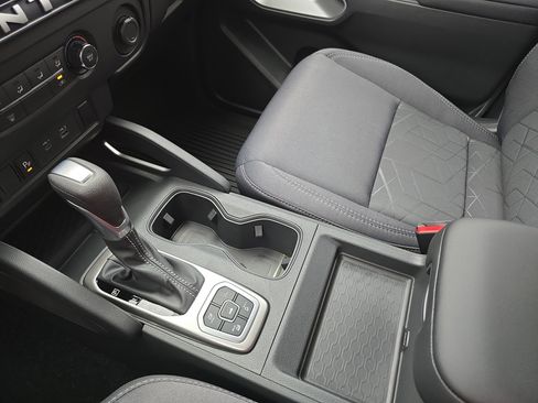 New 2026 Nissan Frontier SV w/ Tow Package image 24