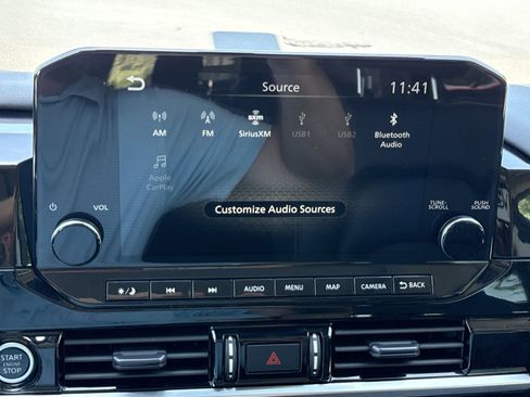 Used 2023 Nissan Pathfinder SL w/ SL Premium Package FWD image 28