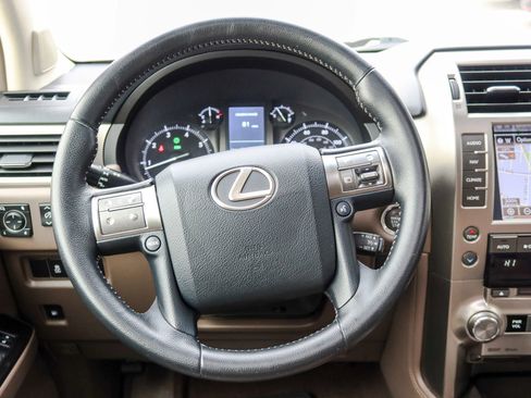 Used 2017 Lexus GX 460 w/ Navigation Package AWD/4WD image 15