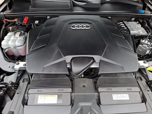 Used 2022 Audi Q7 3.0T Premium Plus AWD/4WD image 31