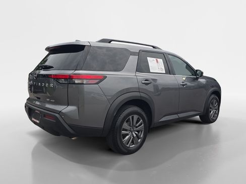 Certified 2024 Nissan Pathfinder SV AWD/4WD image 6