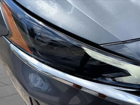 Used 2025 Nissan Altima 2.5 SV FWD image 26