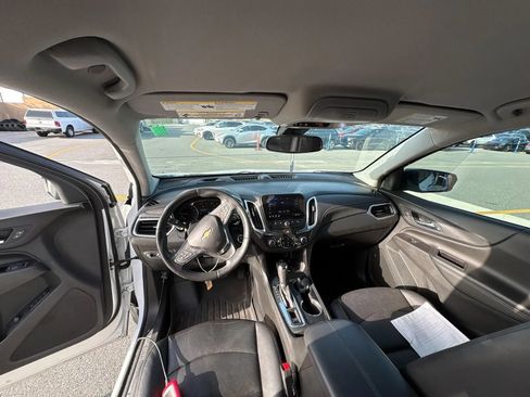 Used 2021 Chevrolet Equinox Premier w/ Redline Edition FWD image 7