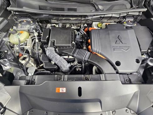 Used 2023 Mitsubishi Outlander SEL AWD/4WD image 11
