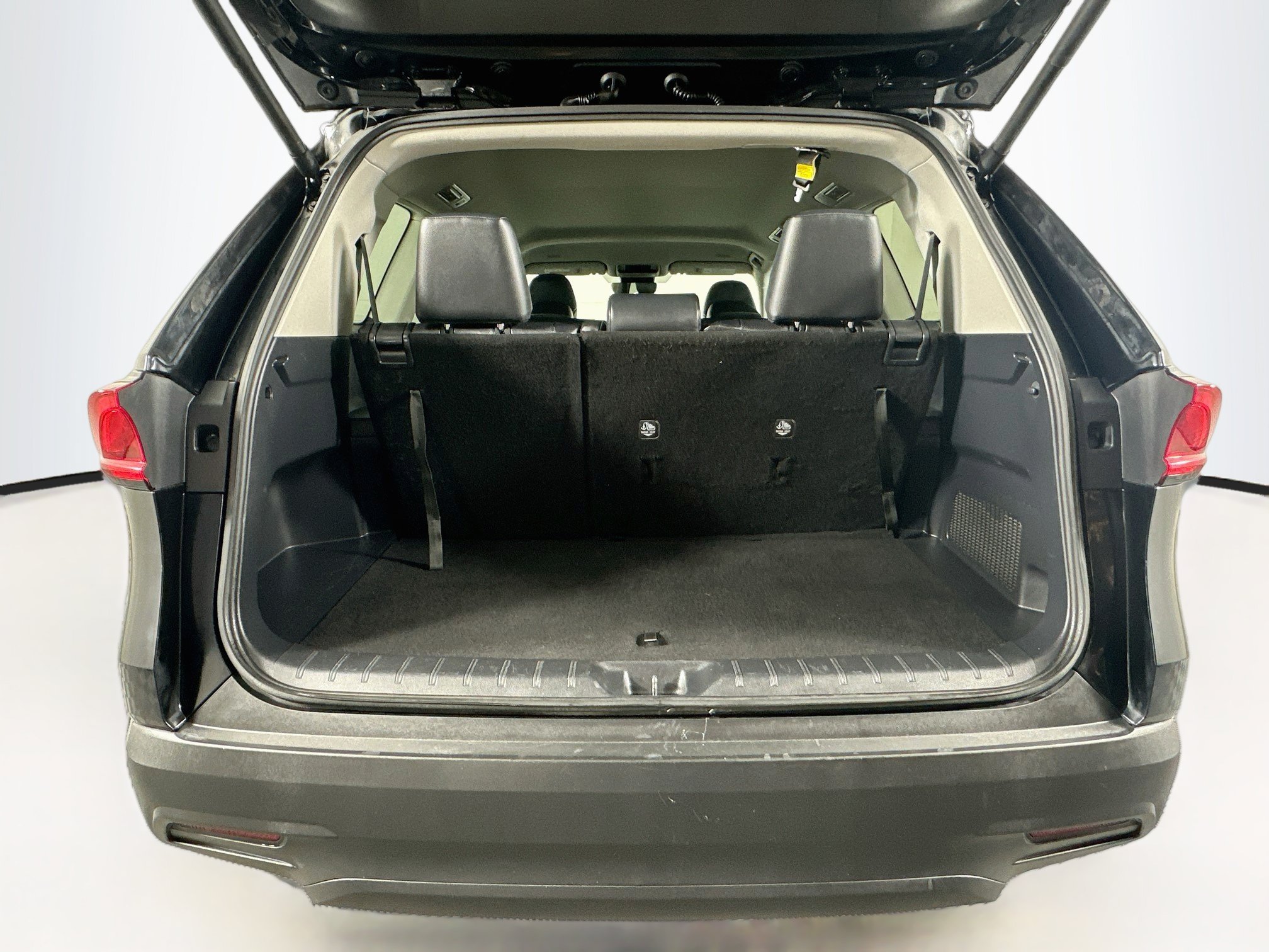 Used 2025 Toyota Grand Highlander AWD image 30
