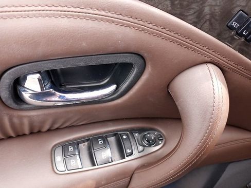 Used 2021 Nissan Armada Platinum image 15