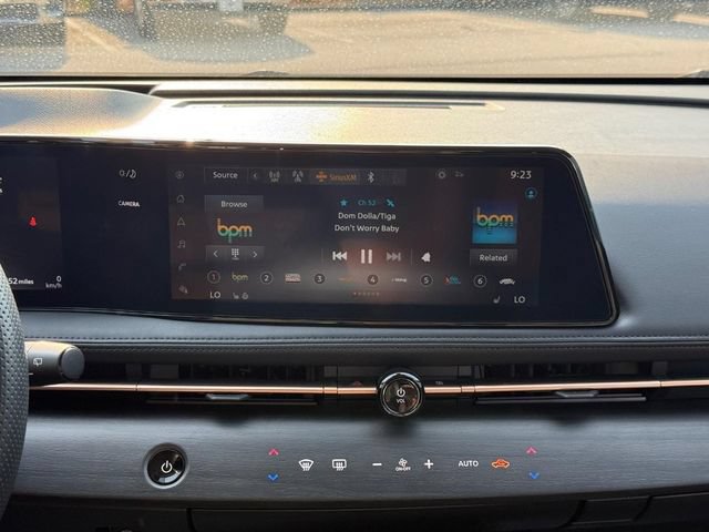 Used 2024 Nissan Ariya FWD image 18