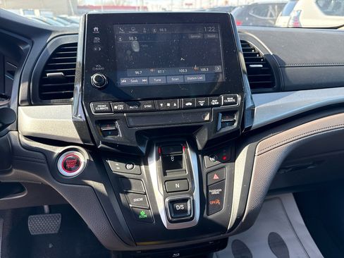 Used 2018 Honda Odyssey EX-L image 25