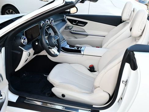 Used 2024 Mercedes-Benz CLE 300 4MATIC Cabriolet w/ Driver Assistance Package image 15