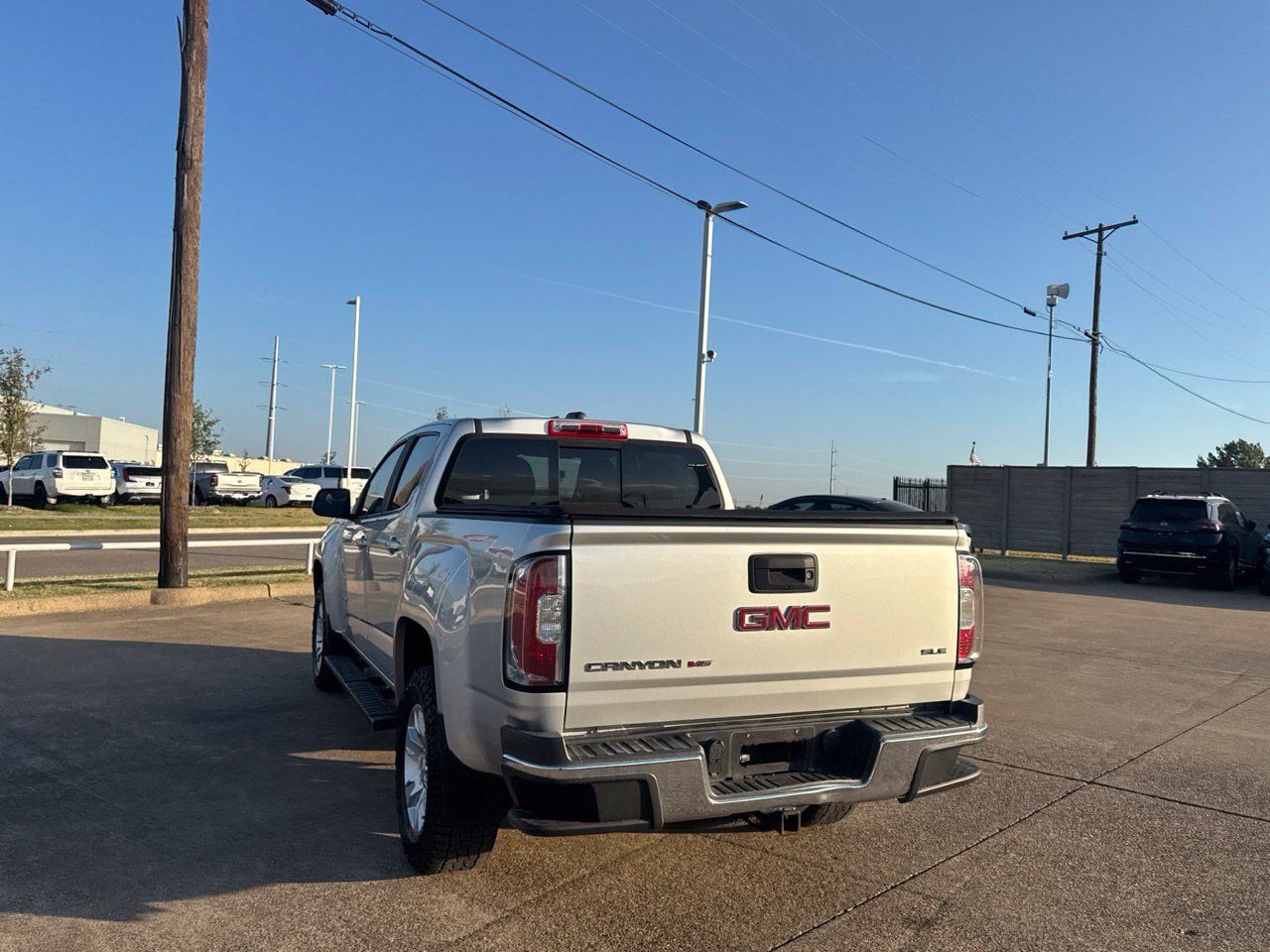 Used 2018 GMC Canyon SLE w/ SLE Convenience Package RWD image 17