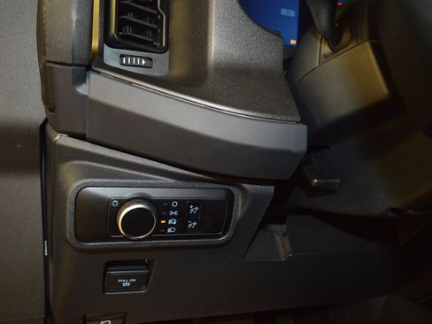 Used 2025 Ford Bronco Big Bend AWD/4WD image 16