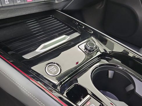 New 2026 Audi Q3 quattro 2.0T AWD/4WD image 32