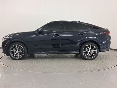 Used 2022 BMW X6 xDrive40i w/ M Sport Package image 2