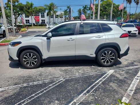 Used 2024 Toyota Corolla Cross AWD Hybrid image 4