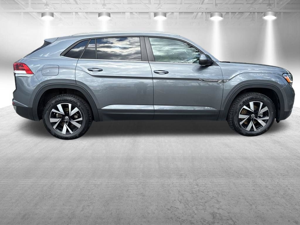 Used 2023 Volkswagen Atlas Cross Sport SE AWD/4WD image 8