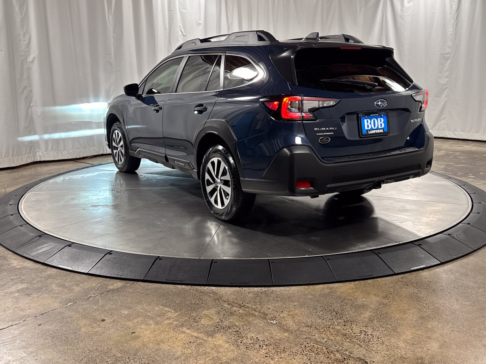 Used 2025 Subaru Outback AWD/4WD image 7