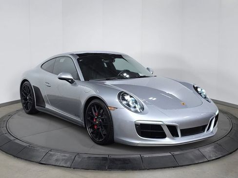 Used 2019 Porsche 911 Carrera GTS RWD image 9
