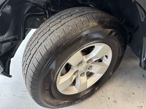 Used 2018 RAM 1500 Classic SLT AWD/4WD image 26