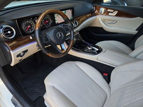 Used 2017 Mercedes-Benz E 300 image 10