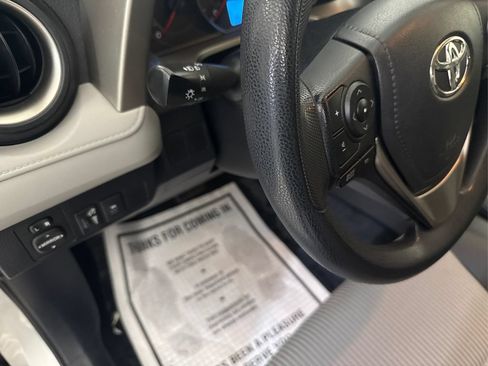 Used 2015 Toyota RAV4 LE FWD image 26