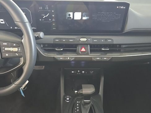 Used 2025 Kia K4 EX FWD image 10