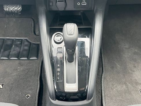 Used 2025 Nissan Versa SV image 37