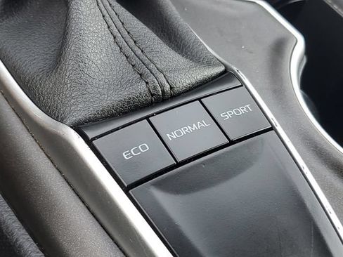 Used 2024 Toyota Camry LE FWD image 27