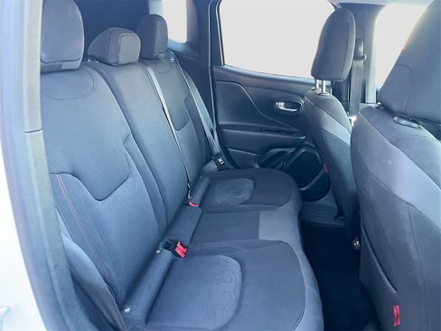 Used 2023 Jeep Renegade Trailhawk image 26