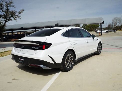 New 2026 Hyundai Sonata Blue FWD image 8