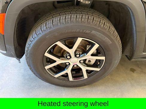 Used 2025 Jeep Grand Cherokee L Limited image 14