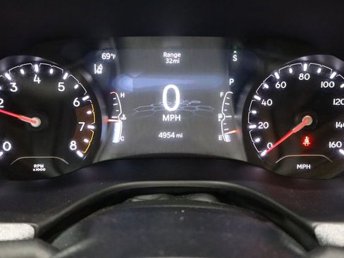 Used 2024 Jeep Compass Latitude image 27