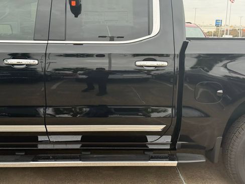 New 2026 Chevrolet Silverado 1500 High Country w/ Technology Package image 17