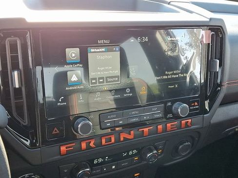 New 2026 Nissan Frontier PRO-4X w/ Pro-4x Convenience Package image 3