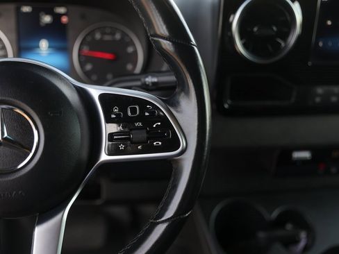 Used 2023 Mercedes-Benz Sprinter 3500 image 13