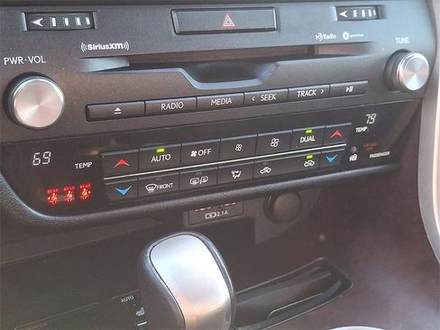 Used 2020 Lexus RX 350 AWD w/ Premium Package image 18