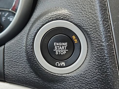 Used 2020 Dodge Journey SE w/ SE Popular Equipment Group FWD image 22