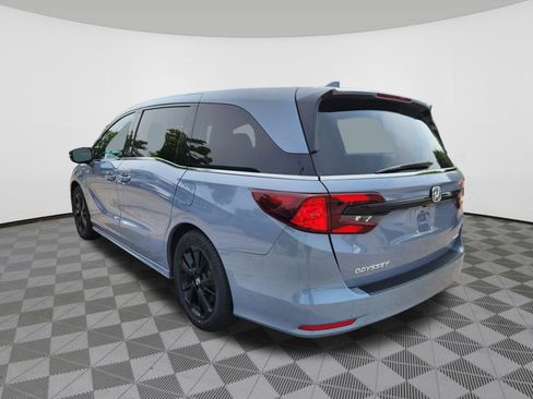 Used 2023 Honda Odyssey Sport image 3