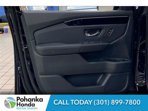 New 2025 Honda Pilot EX-L image 14